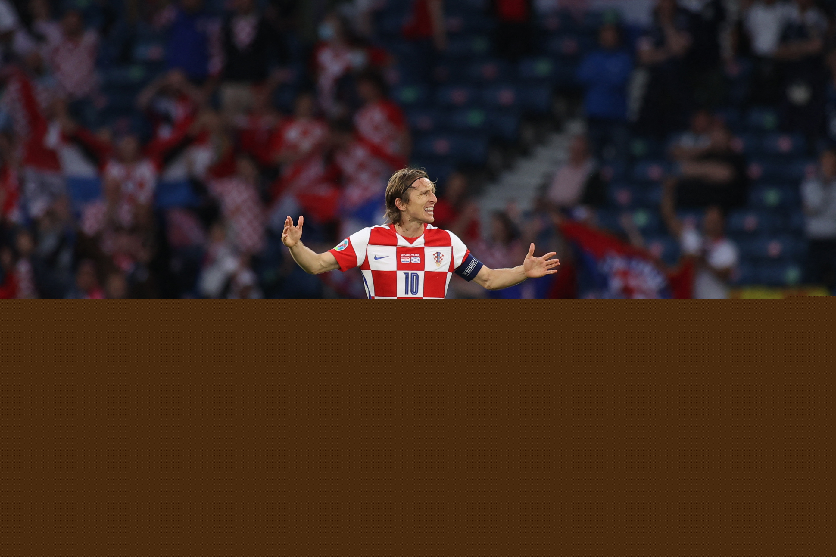 迪马：递补入选意大利国家队的坎比亚吉因小腿不适退出集训营