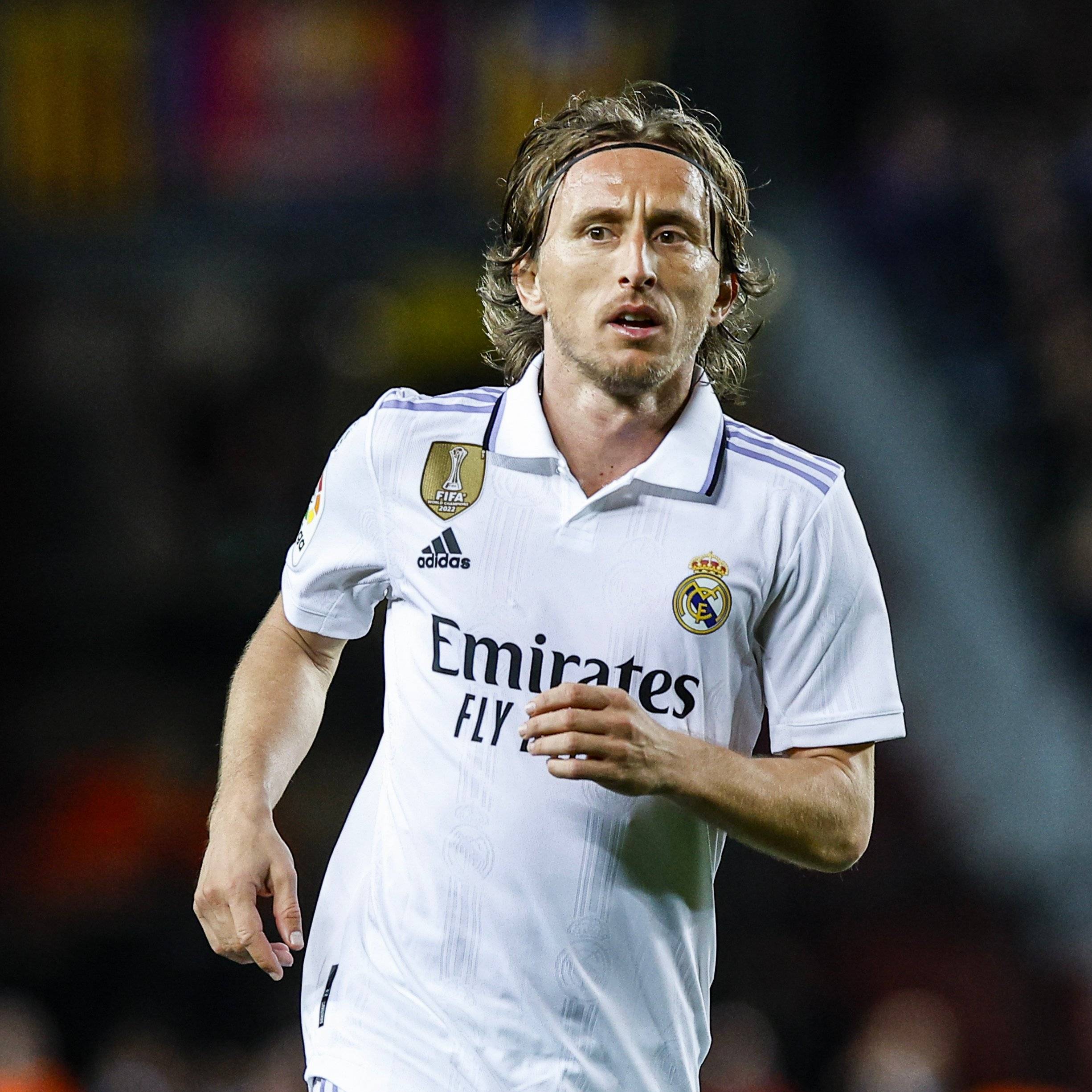 广东大胜后3喜1忧！杜锋终于开窍，王洪泽接班二飞，杜润旺退化